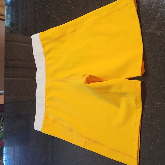 Sculpted Bike Shorts - Picture 4 of 11